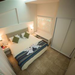 Myroandrou Beach Apts Rooms